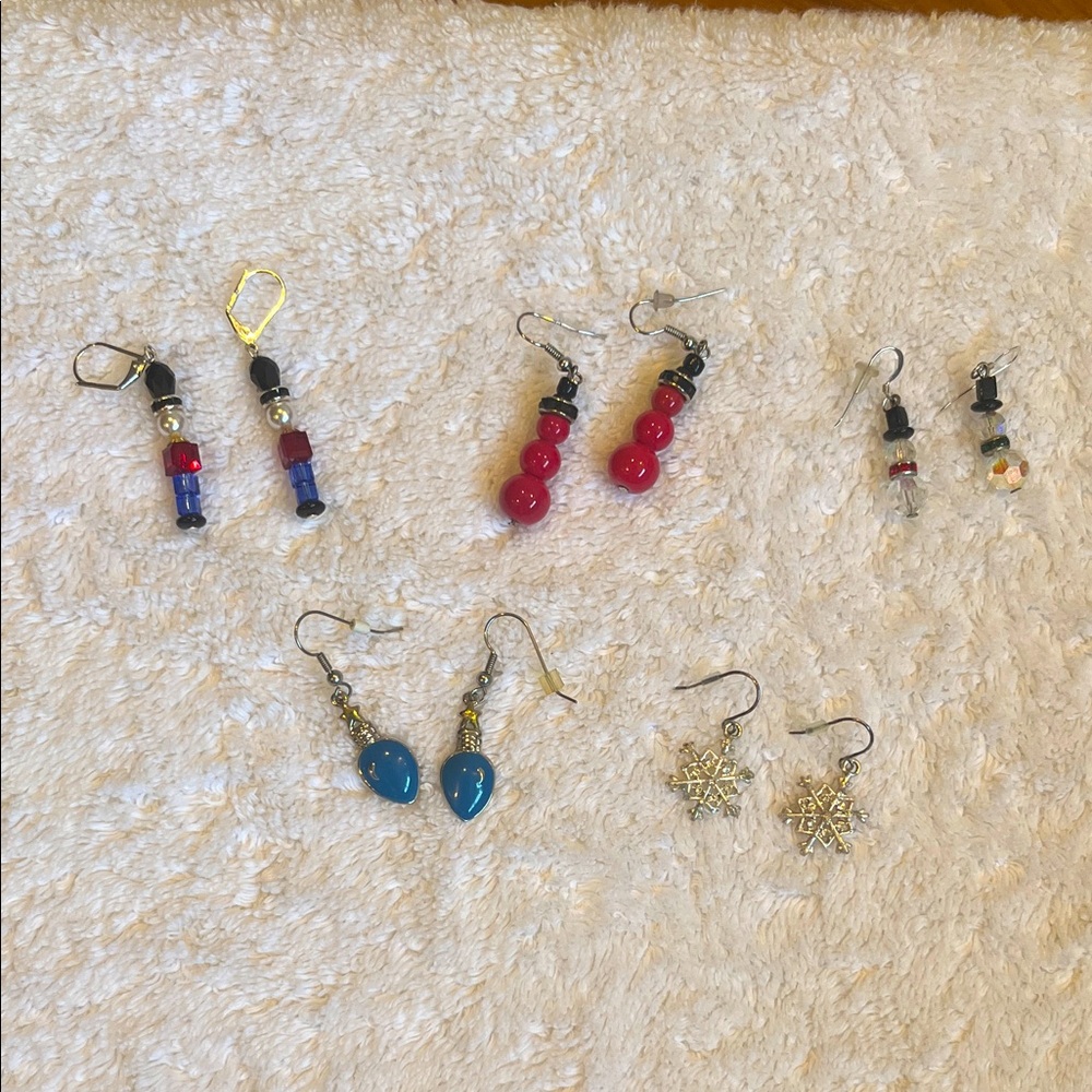 Set of 5 pairs of Holiday earrings for pierced ears